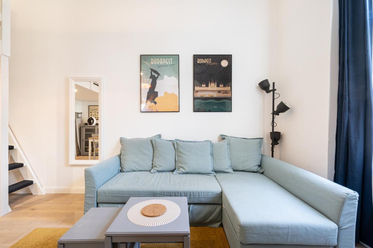 Youth Motive Studio With Gallery Budapest Ngoại thất bức ảnh